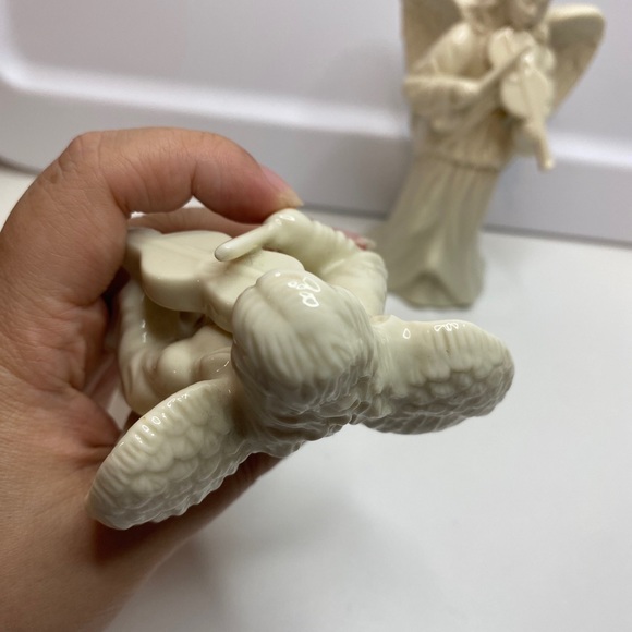 2 Christmas Lenox Holiday Angels Playing the Violin  Figure / Figurine ~ 6” - Picture 7 of 9